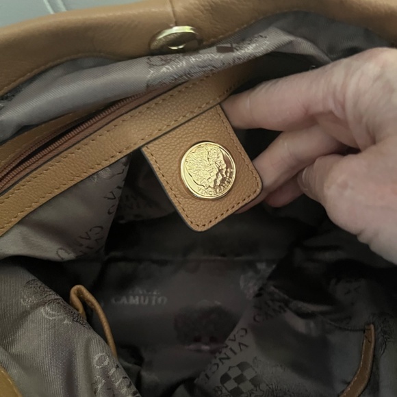 Vince Camuto shoulder bag - Picture 3 of 9